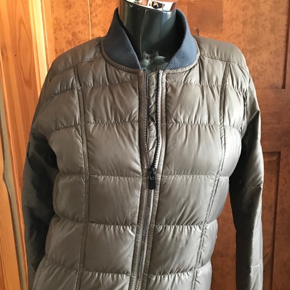 Athleta quilted puffer - Picture 3 of 9